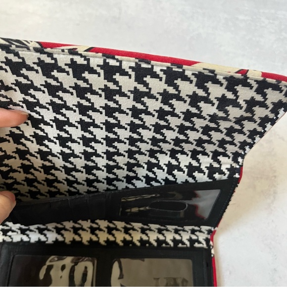 Vera Bradley Wallet Clutch Red Floral Quilted - Picture 5 of 5